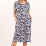 Fioletowa sukienka z wiązaniem w pasie w drobne kwiaty