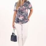 granatowa-bluzka-z-zamkiem-przy-dekolcie (7)