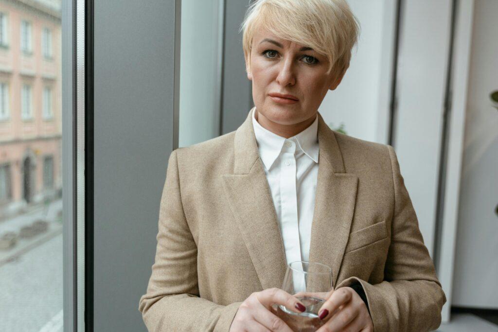 jak dobrać marynarkę damską