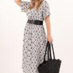 kwiecista-biala-sukienka-z-guzikami-z-przodu (10)