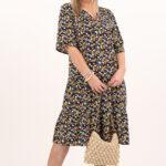 Kwiecista sukienka z falbanami czarno-żółta