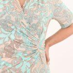 mietowo-bezowa-kopertowa-sukienka-midi-z-marszczeniem (2)