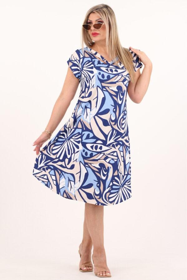 Niebiesko-beżowa sukienka z paskami na dekolcie