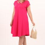 rozowa-sukienka-z-paskami-na-dekolcie (9)