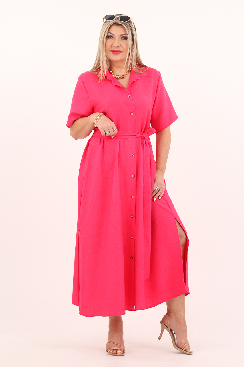 Różowa sukienka zapinana na guziki z przodu