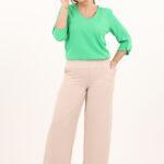 zielona-elegancka-bluzka-z-dekoltem-w-serek (7)