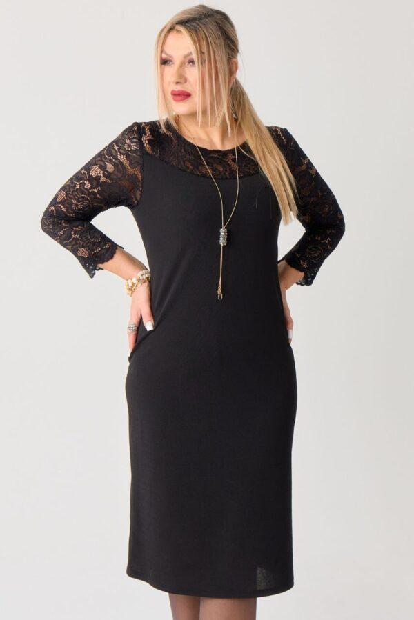 Elegancka sukienka z koronką czarna
