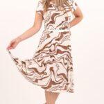 rozkloszowana-sukienka-z-paskiem-brazowo-bezowa (1)