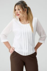 Wizytowa bluzka damska XXL biała – moda dla puszystych kobiet