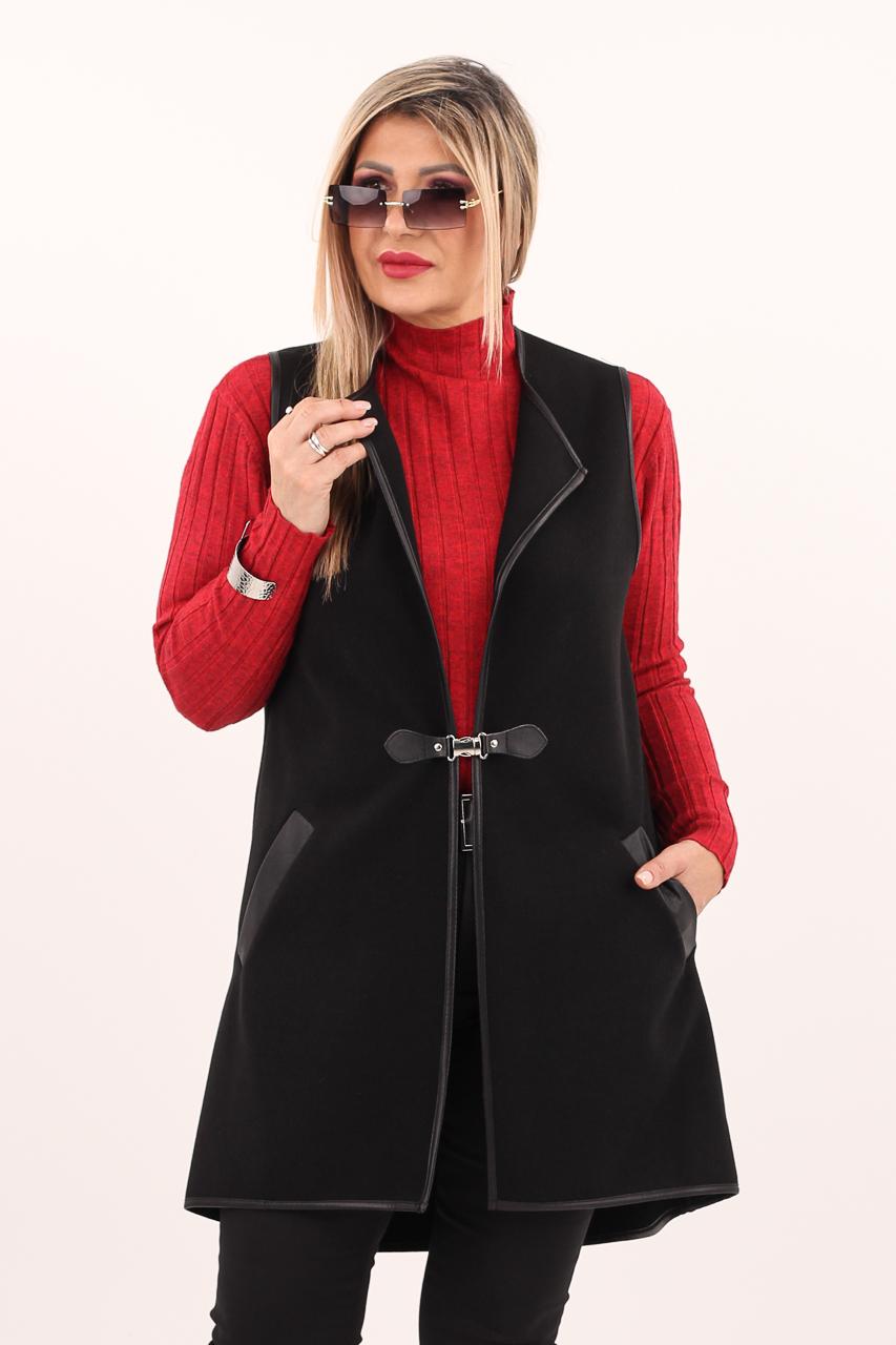 Kamizelka damska w dużym rozmiarze czarna – moda dla puszystych