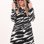 Płaszcz-przejściowy-damski-z-kapturem-w-zebrę (6)