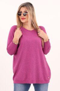 Amarantowy sweter z dekoltem w łódkę