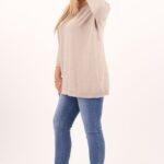 bezowy-sweter-w-serek-damski (2)