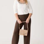 biala-bluzka-z-wiskozy-plus-size (5)