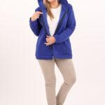 Bluza dla puszystych kobiet plus size rozpinana z kapturem chabrowa