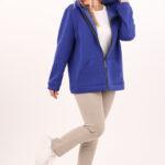 bluza-damska-rozpinana-z-kapturem-chabrowa (9)