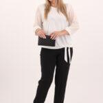 błyszcząca-bluzka-z-wiązaniem-biała (7)