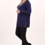 granatowy-sweter-damski-z-ozdobnymi-guzikami (2)