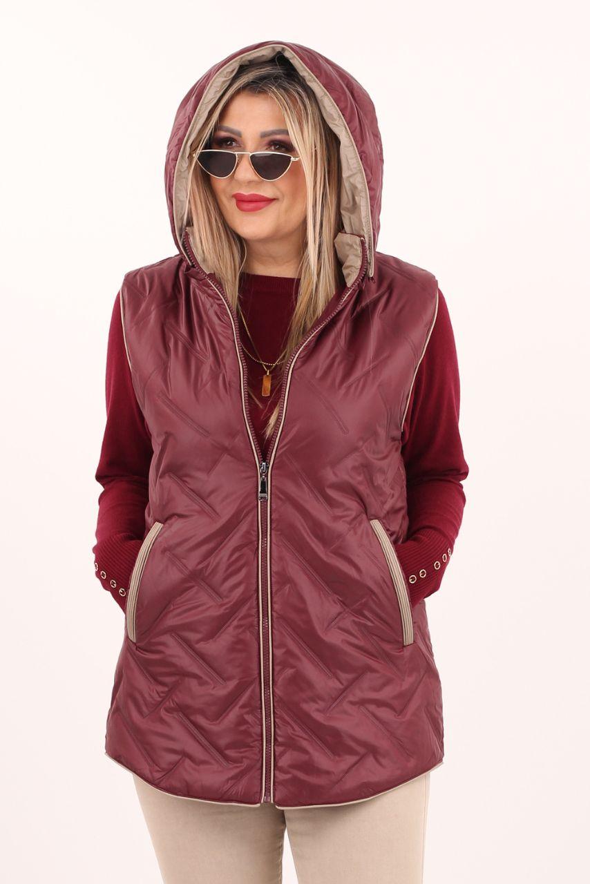 Bordowy bezrękawnik damski z kapturem plus size 40-48, pikowana kamizelka w dużych rozmiarach