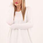 Klasyczny sweter damski biały