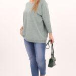 mietowy-sweter-z-dekoltem-w-lodke (5)