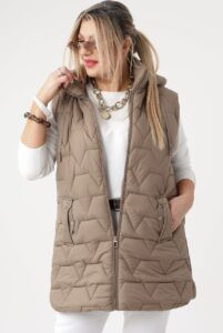 pikowany-bezrekawnik-damski-plus-size-bezowy