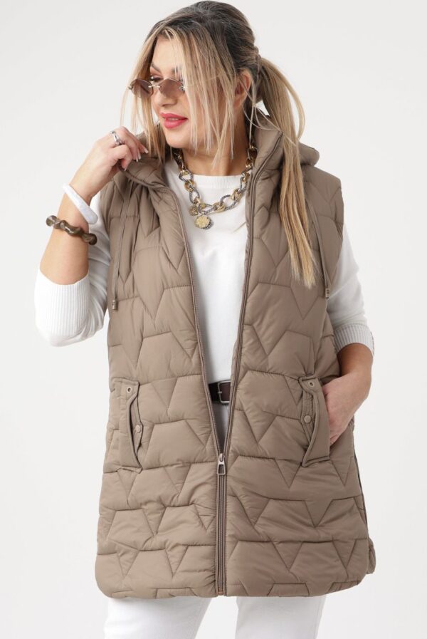 pikowany-bezrekawnik-damski-plus-size-bezowy