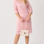 sukienka-koronkowa-plus-size-pudrowy-roz (4)