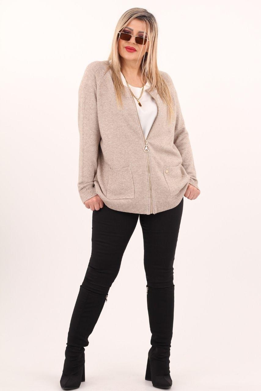 sweter rozpinany plus size w kolorze beżowym