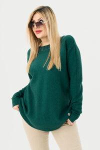 Ciemnozielony sweter z diamencikami