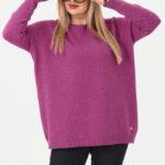 Ciepły-sweter-damski-amarantowy-oversize (4)