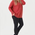 Ciepły-sweter-damski-czerwony-oversize (6)