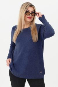 Ciepły sweter damski granatowy oversize