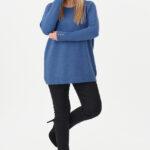 Ciepły-sweter-damski-niebieski-oversize (5)