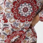 bluzka-damska-we-wzory-bordowo-beżowa (5)