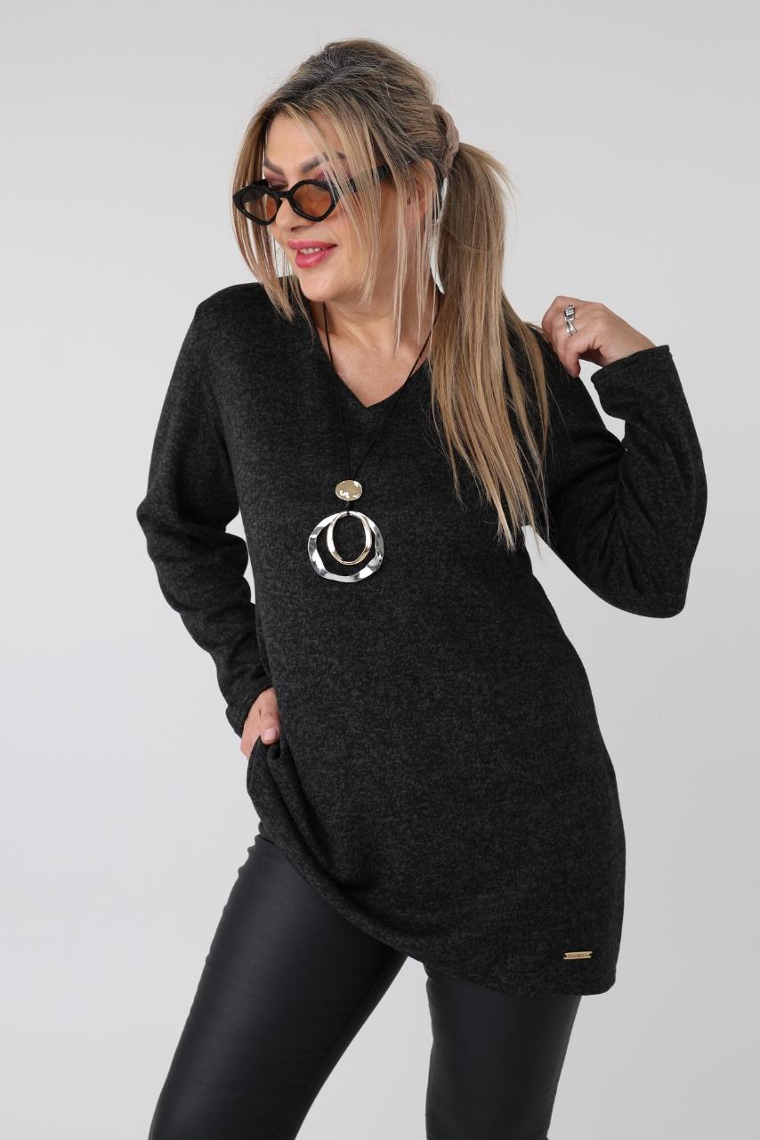 Tunika damska XXL oversize czarna – moda dla puszystych kobiet