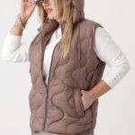 kamizelka-pikowana-damska-plus-size-brazowa (5)