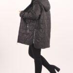 kurtka-damska-z-dluzszym-tylem-czarna (3)