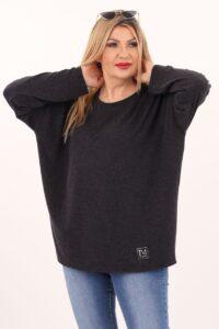 Czarna bluzka plus size o luźnym kroju, bluzka duży rozmiar XXL dla puszystych