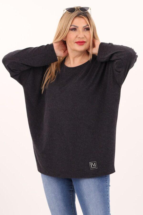 Czarna bluzka plus size o luźnym kroju, bluzka duży rozmiar XXL dla puszystych