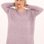 Różowy sweter damski oversize