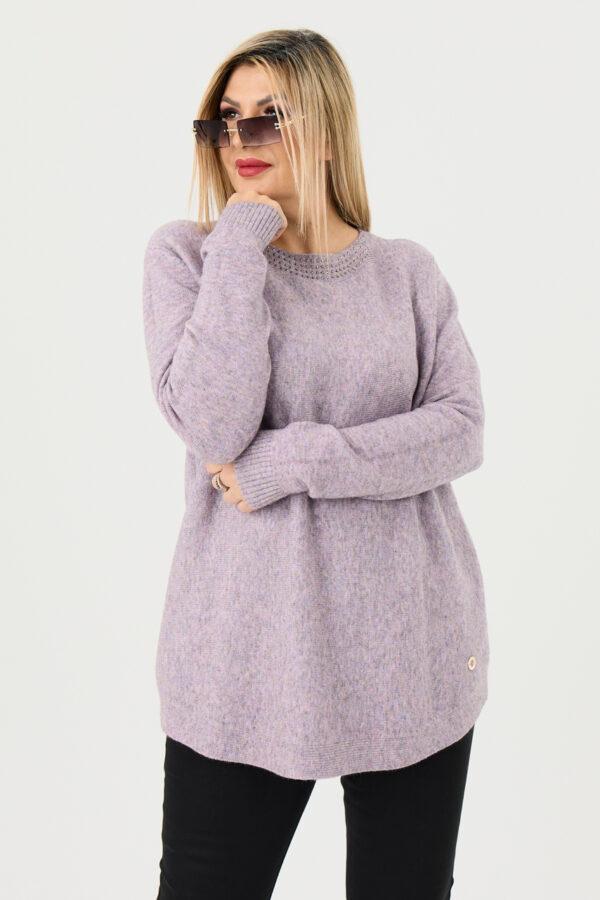 Różowy sweter z diamencikami