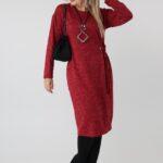 Sukienka na co dzień plus size bordowa – moda dla puszystych