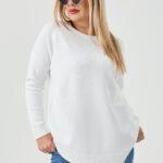 sweter plus size damski w kolorze białym