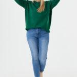 sweter-z-rozcieciami-po-bokach-zielony (7)