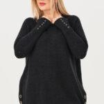 sweterek damski plus size w kolorze czarnym