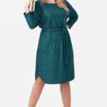 Zielona sukienka brokatowa plus size