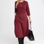 Bordowa-sukienka-bombka-plus-size-z-kieszeniami (1)