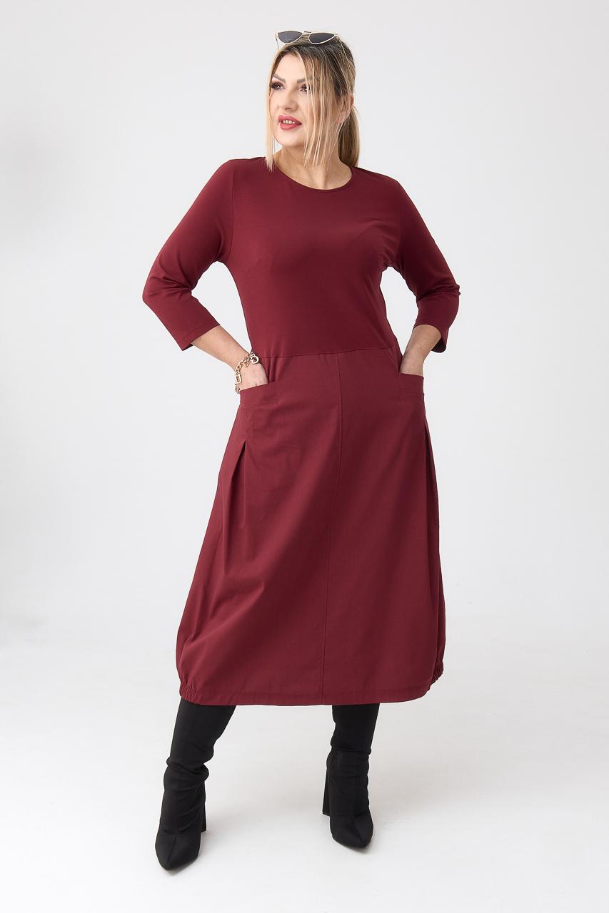 Bordowa sukienka bombka plus size z kieszeniami