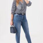 bialo-granatowa-bluzka-z-guzikami-na-dekolcie (3)